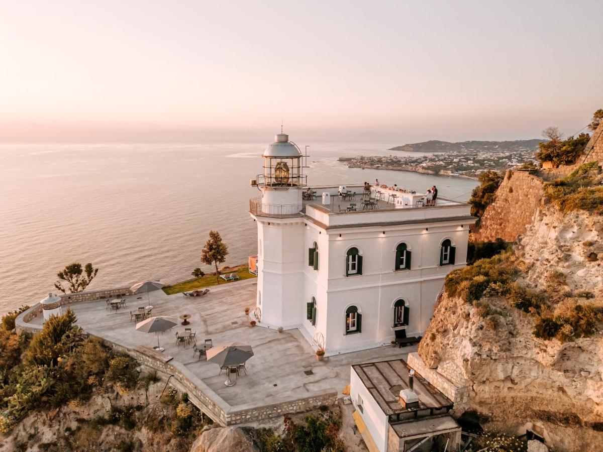 Faro Punta Imperatore Forio  Bagian luar foto