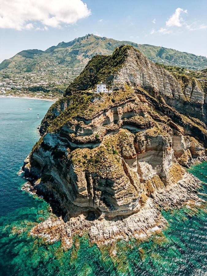 Faro Punta Imperatore Forio  Bagian luar foto